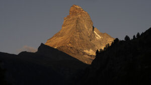 Anpassungen der Grenze wegen Gletscherschmelze und Renaturierungen