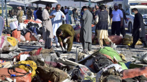 Mindestens 20 Tote nach Explosion in Bahnhof in Pakistan