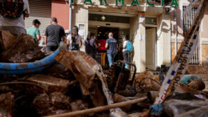 Grosse Not nach Flutdrama in Spanien – Hilfspaket geschnürt