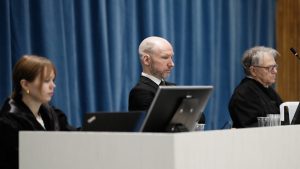 Breivik wieder mit politischer Botschaft vor Gericht