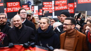 Russische Exil-Opposition protestiert weltweit gegen Putin