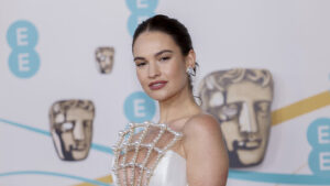 Lily James dreht mit Pierce Brosnan Bergsteiger-Drama in Österreich