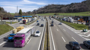 Nationalstrassenausbau ist mit 52,7 Prozent Nein-Stimmen abgelehnt