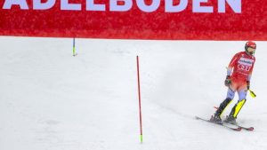 Feller führt in Adelboden, Meillard ausgeschieden