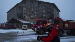 19 Menschen nach Brand in türkischem Skihotel in U-Haft