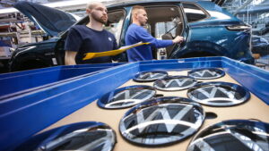 Beim Volkswagen-Konzern ist der Gewinn eingebrochen