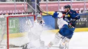 Kloten gewinnt Torspektakel in Ambri